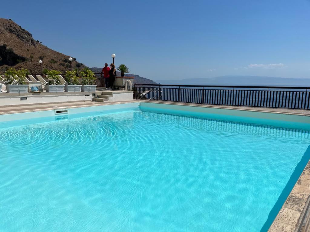 Elisa'S House Apartment Taormina Luaran gambar