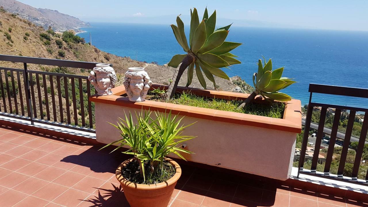 Elisa'S House Apartment Taormina Luaran gambar